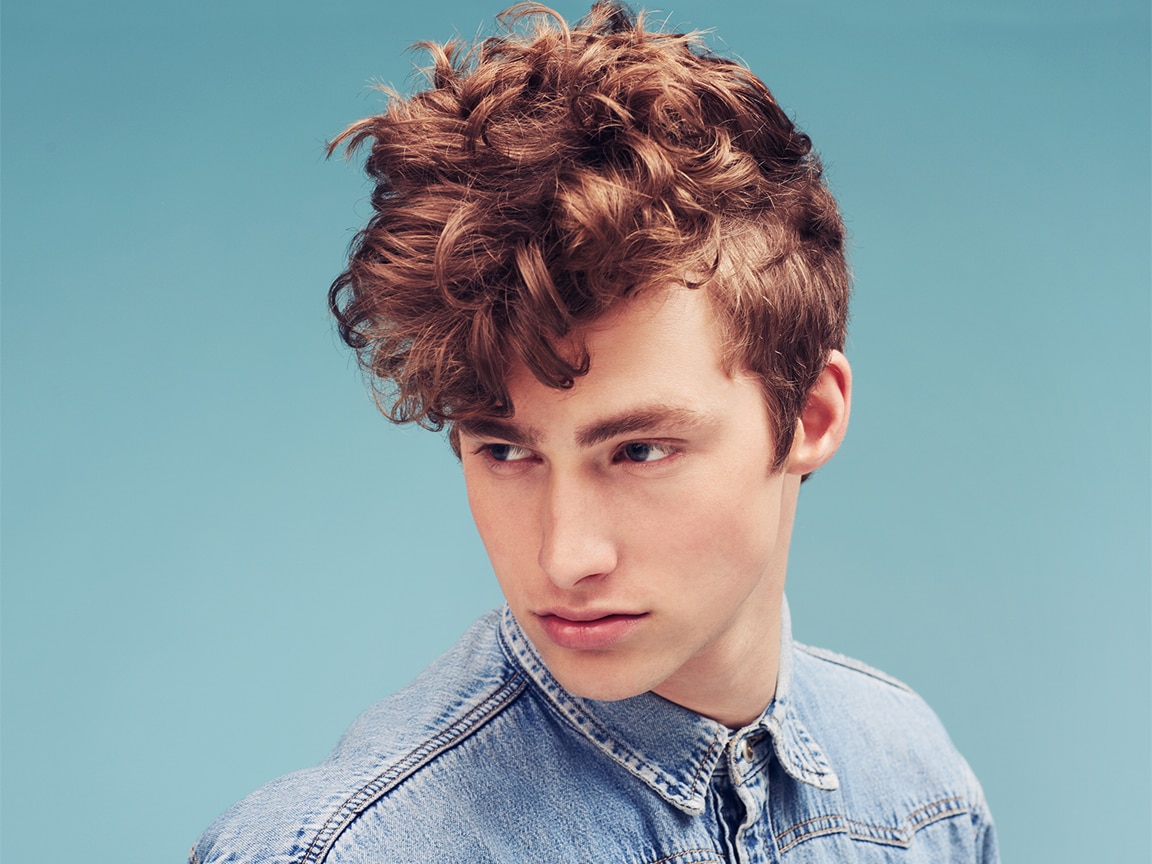 Master The Messy Hair Look With This Styling Guide!