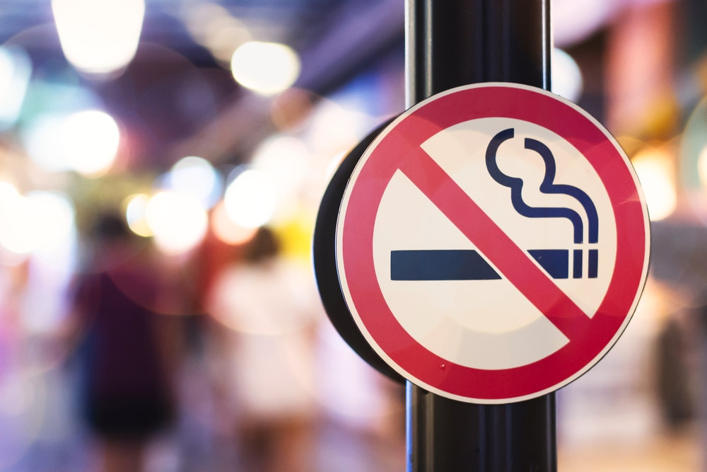 simbol rokok dicoret