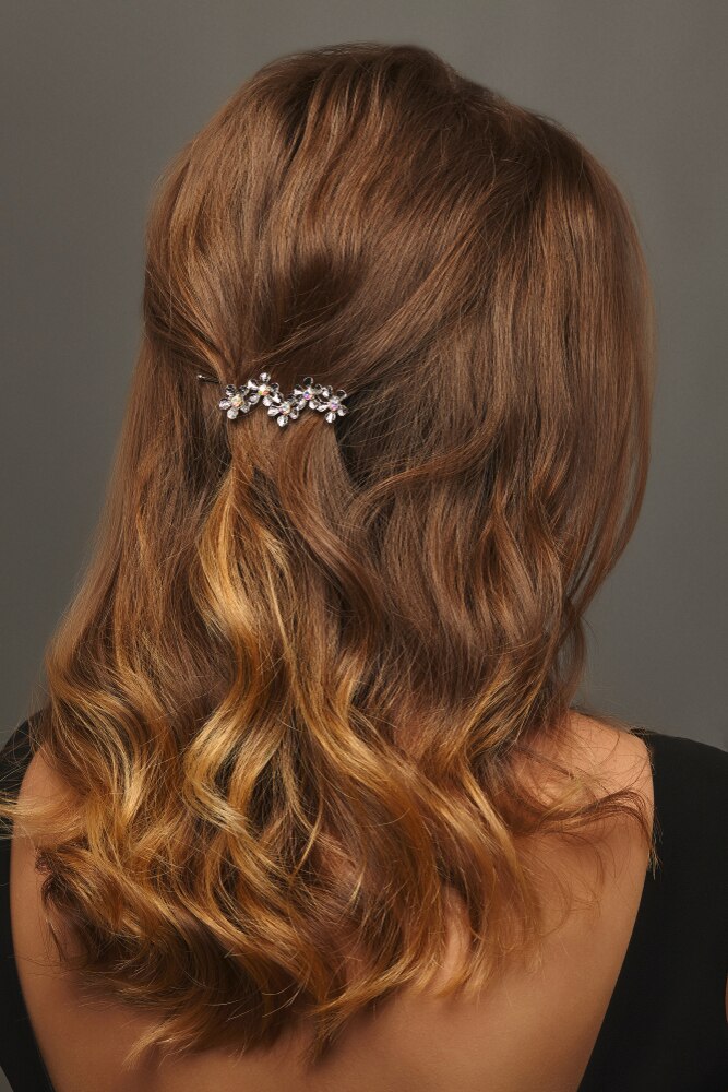 Inspirasi Rambut Ala Kerajaan Mulai dari Series Bridgerton Hingga The Crown