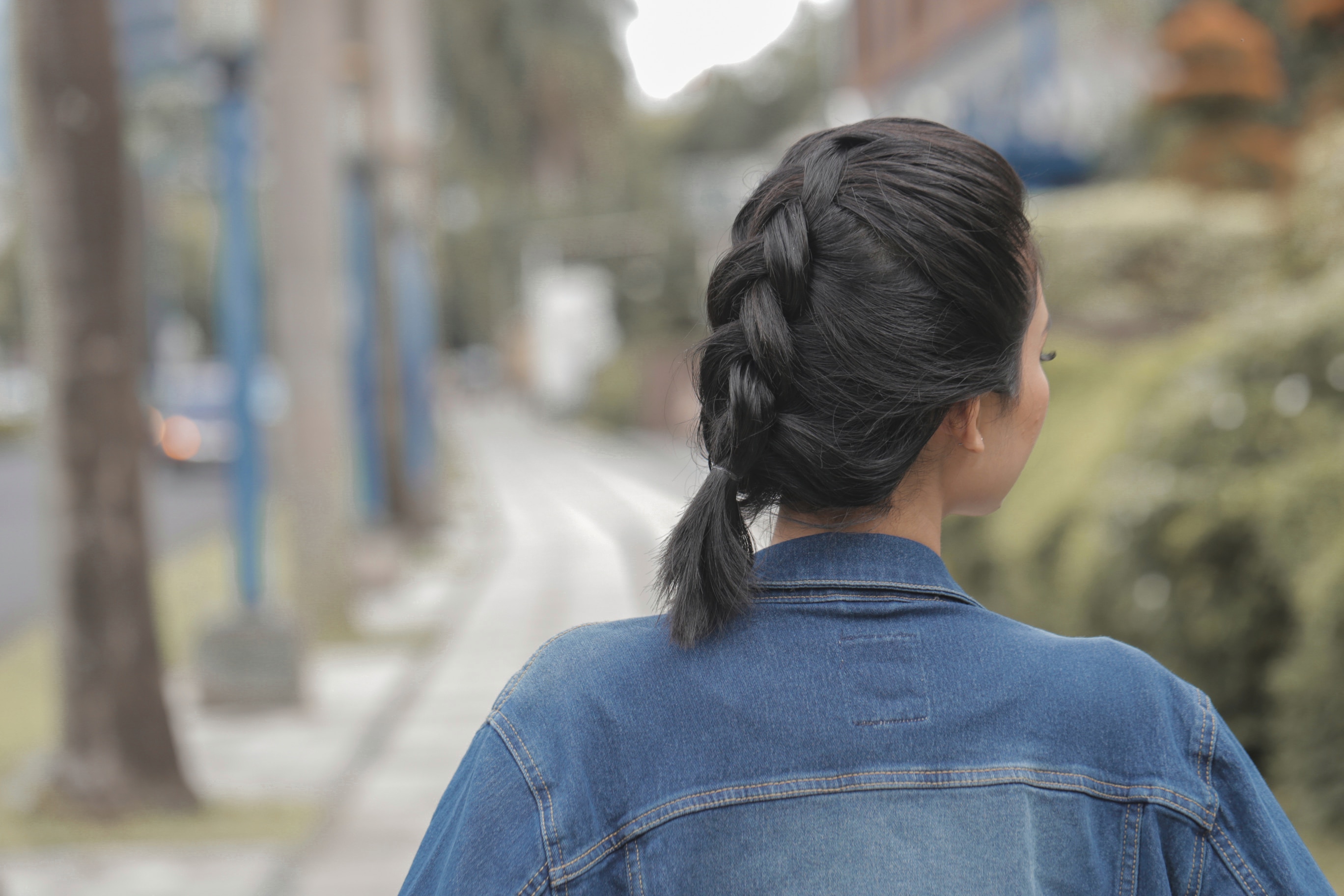 Gaya rambut Chunk Dutch Braid (Foto: Natasha Estelle)