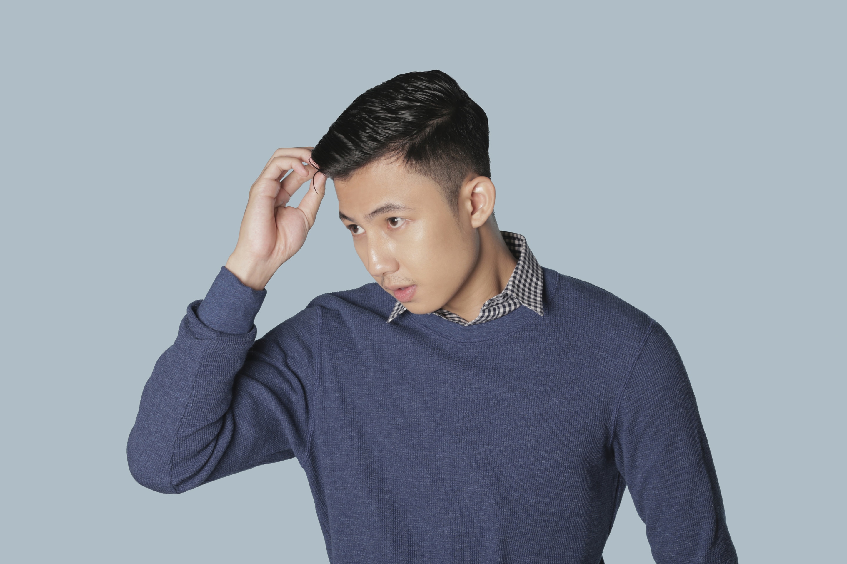 Mau ditata dengan gaya comb over juga bisa. (Foto: Natasha Estelle)