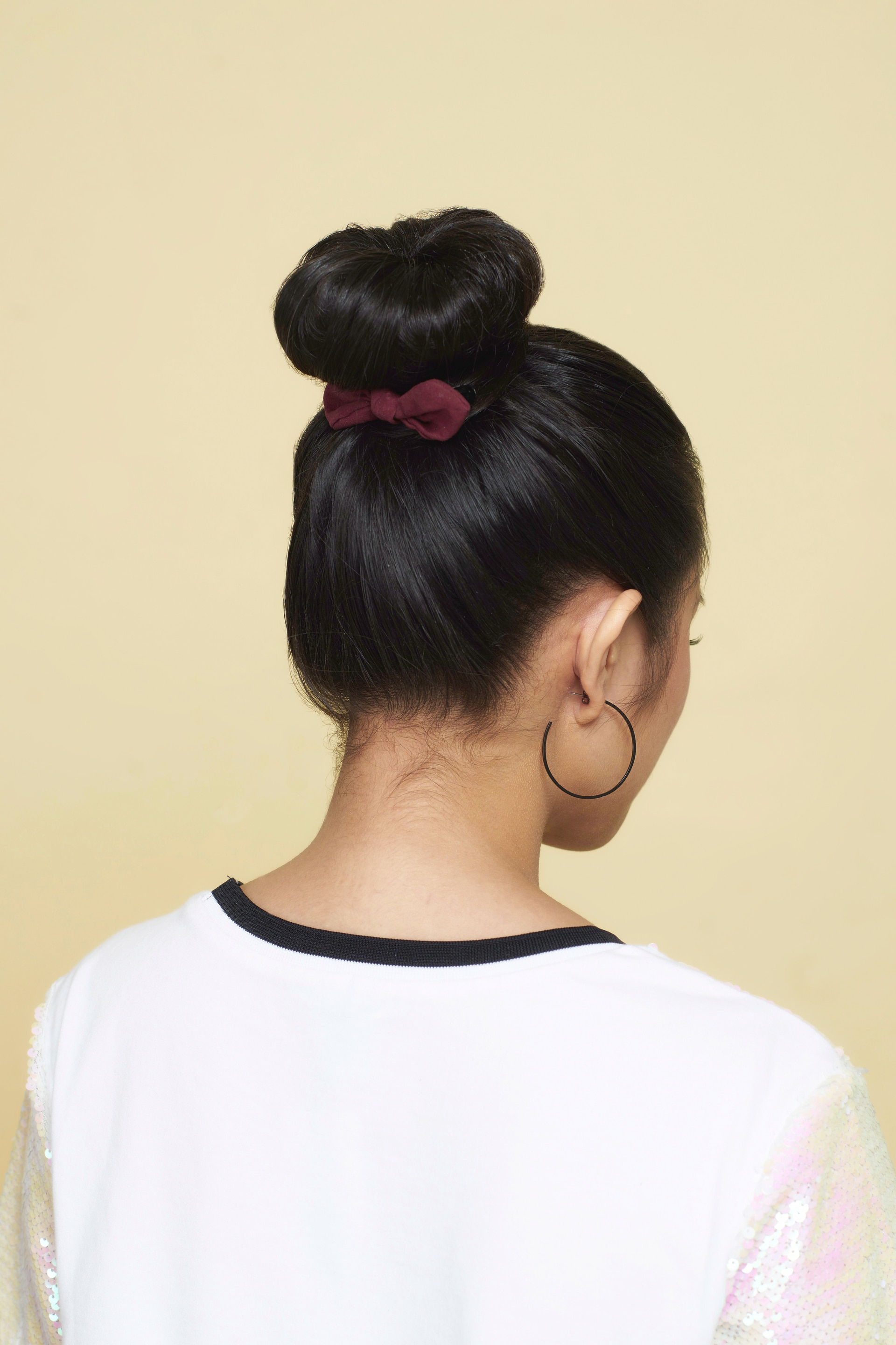 cara menata rambut pendek gaya cepol