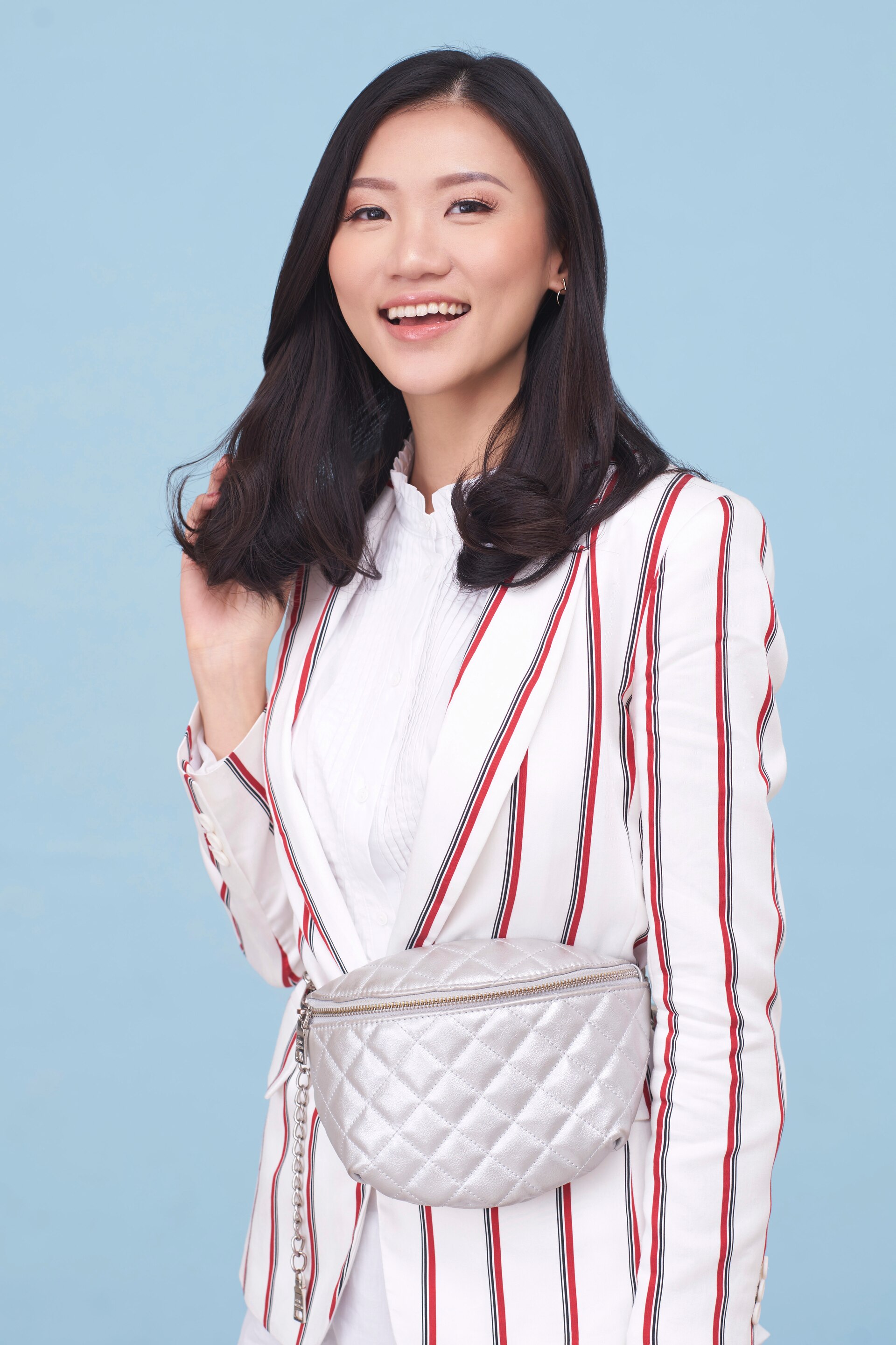 Tata dengan teknik blow dry. (Foto: Natasha Estelle)