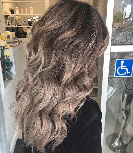 Wow! 8 Warna Rambut Cokelat Paling Stunning di Tahun 2021