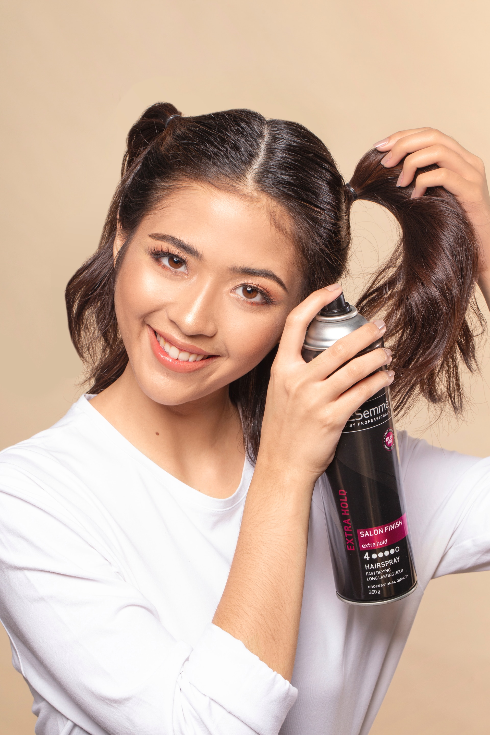 cara menghilangkan ketombe secara alami dengan cepat - menggunakan hairspray