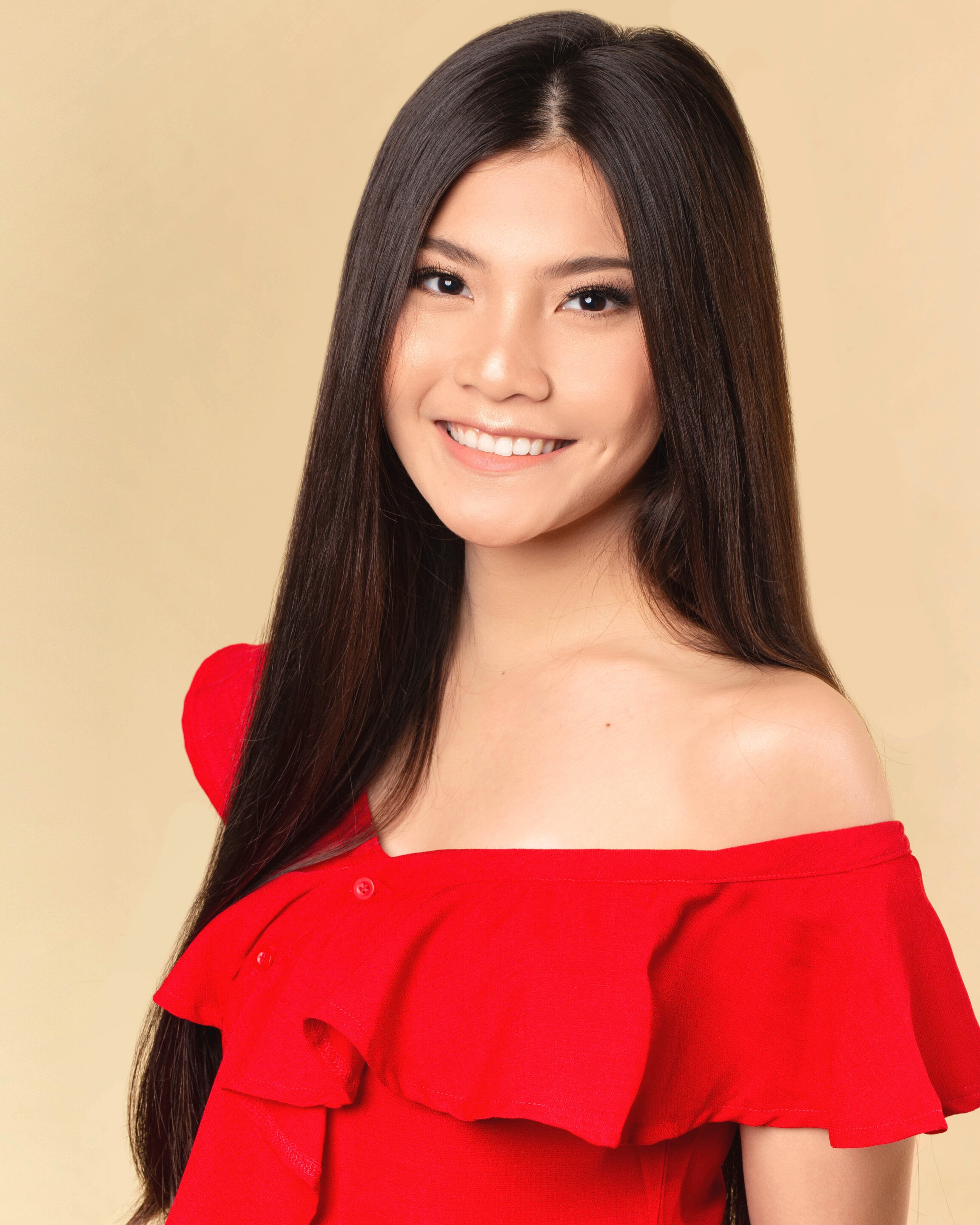 สาธิตวิธีหนีบผมยาวให้เป็นลอนเมอร์เมด