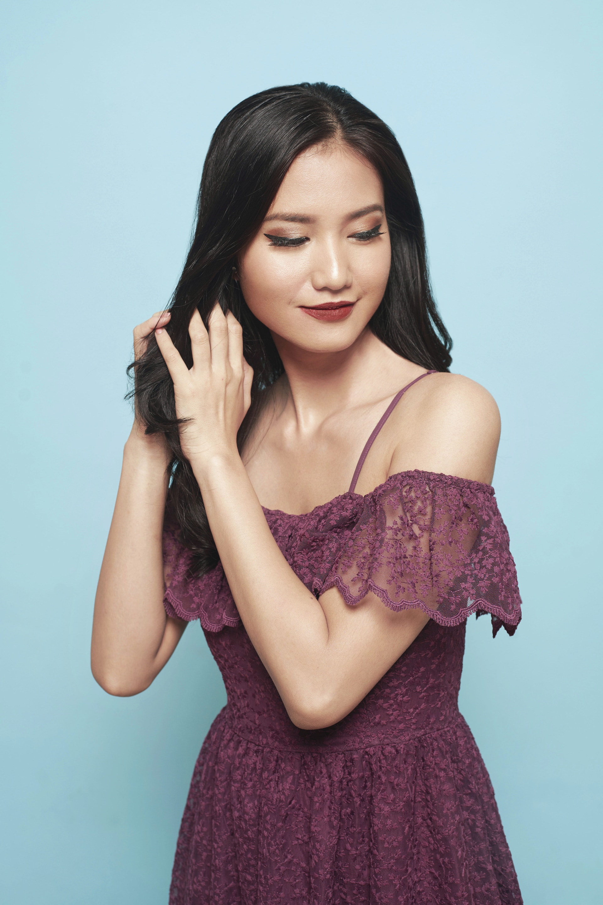 Curly Blow Dry - menyisir rambut dengan jari.