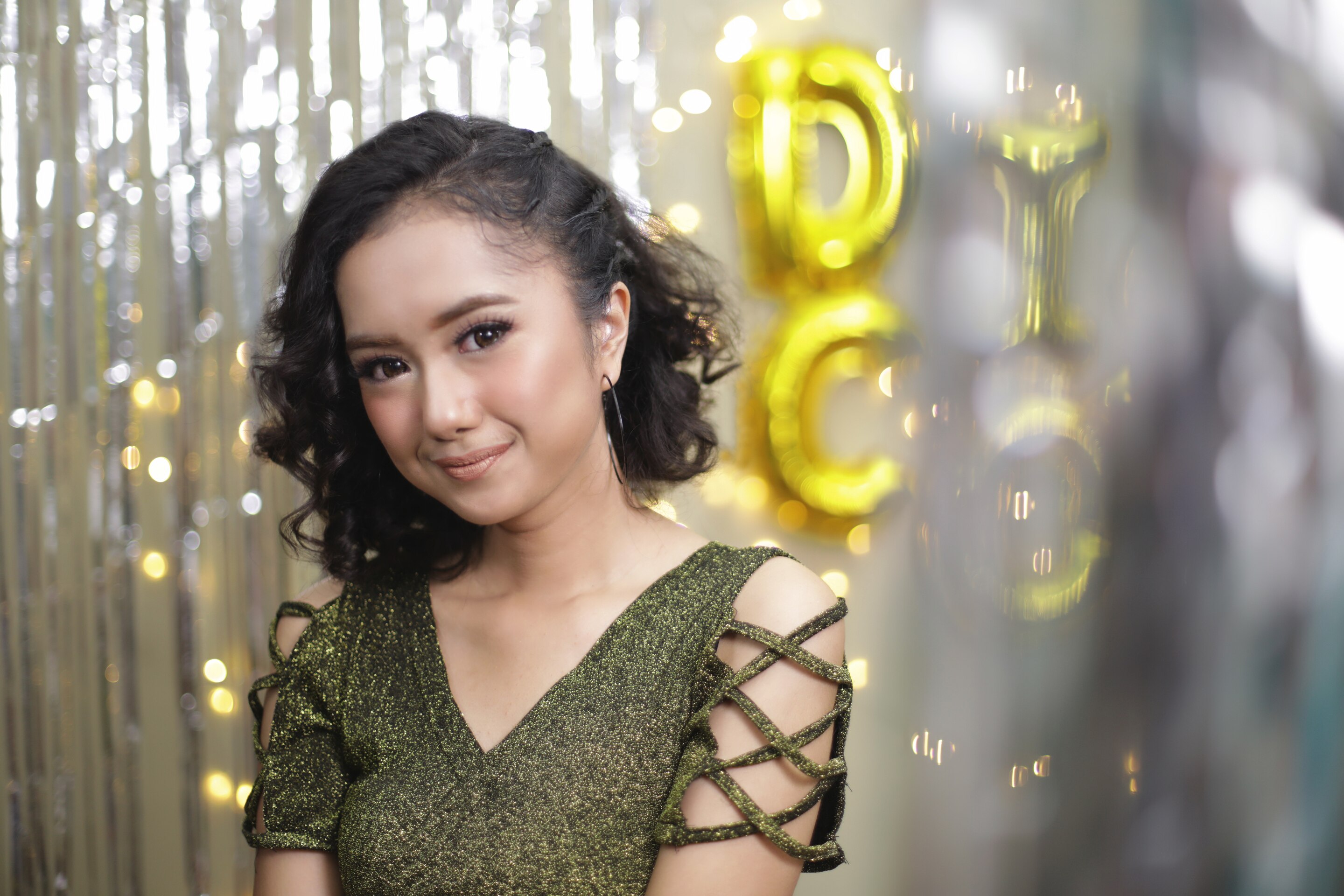 Gaya kepang cornrow cocok untuk permanis rambut keritingmu. (Foto: Natasha Estelle)