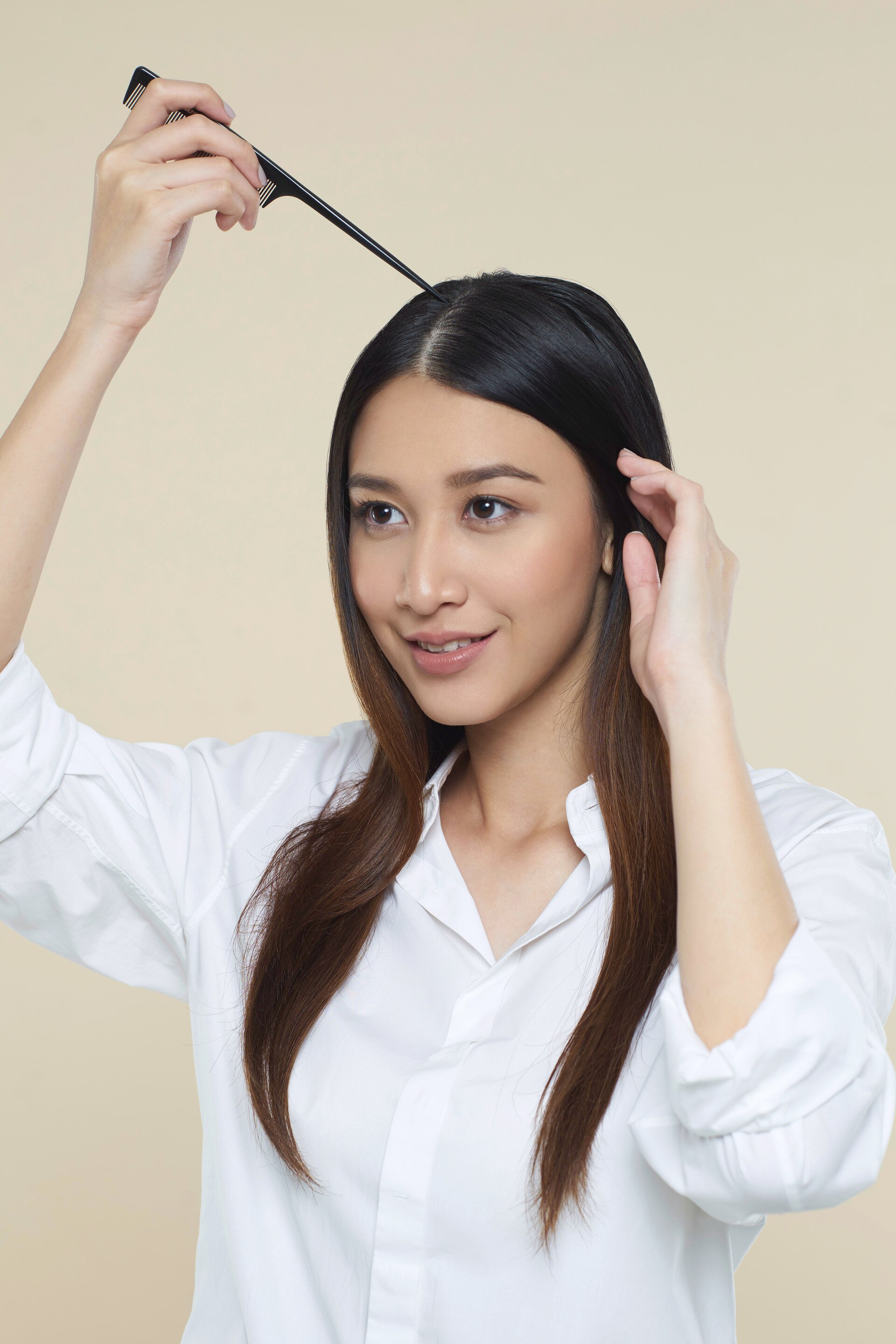 ทรงหางม้าต่ำแสกกลาง