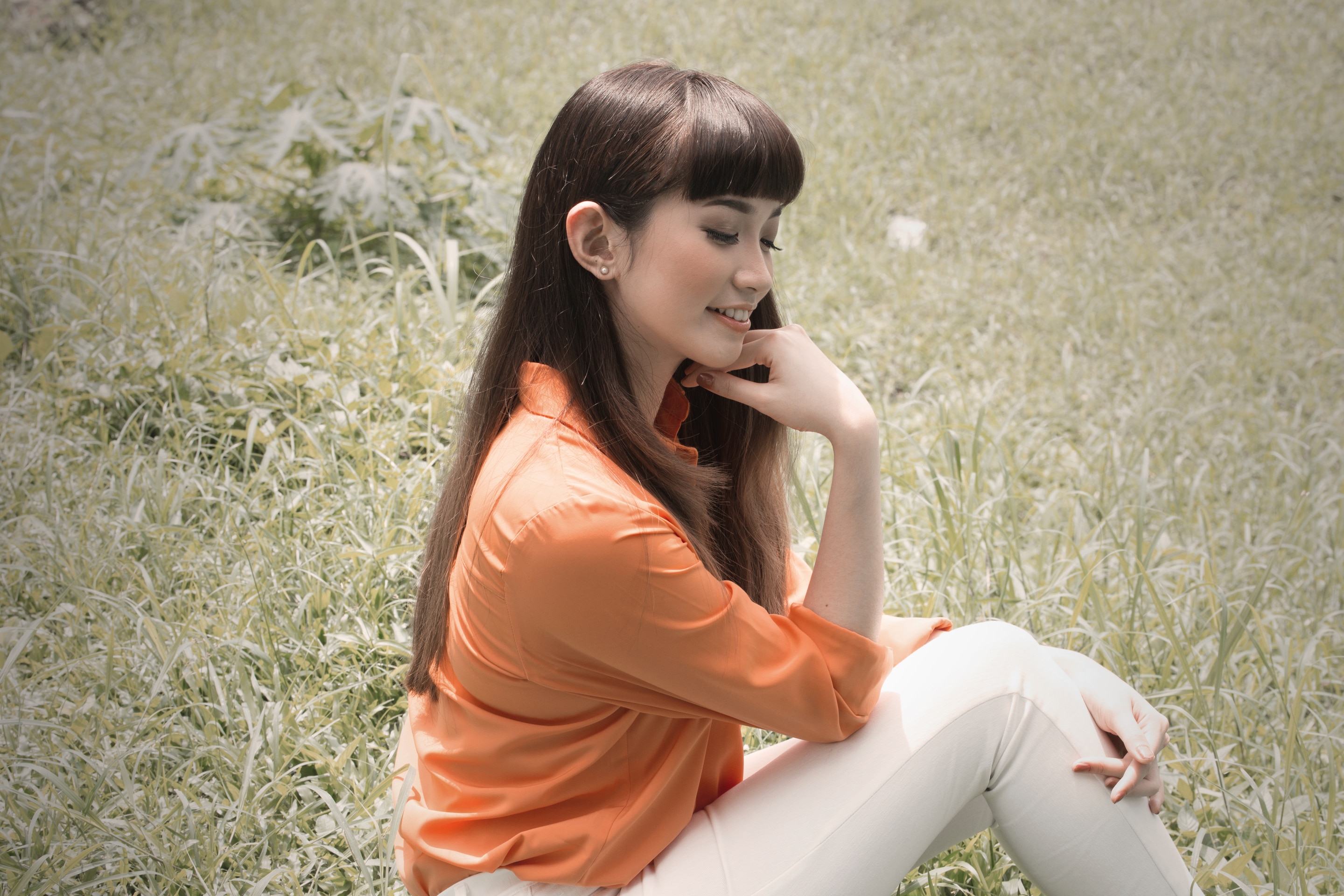 Cara memberi volume pada rambut lurus terjawab di sini!