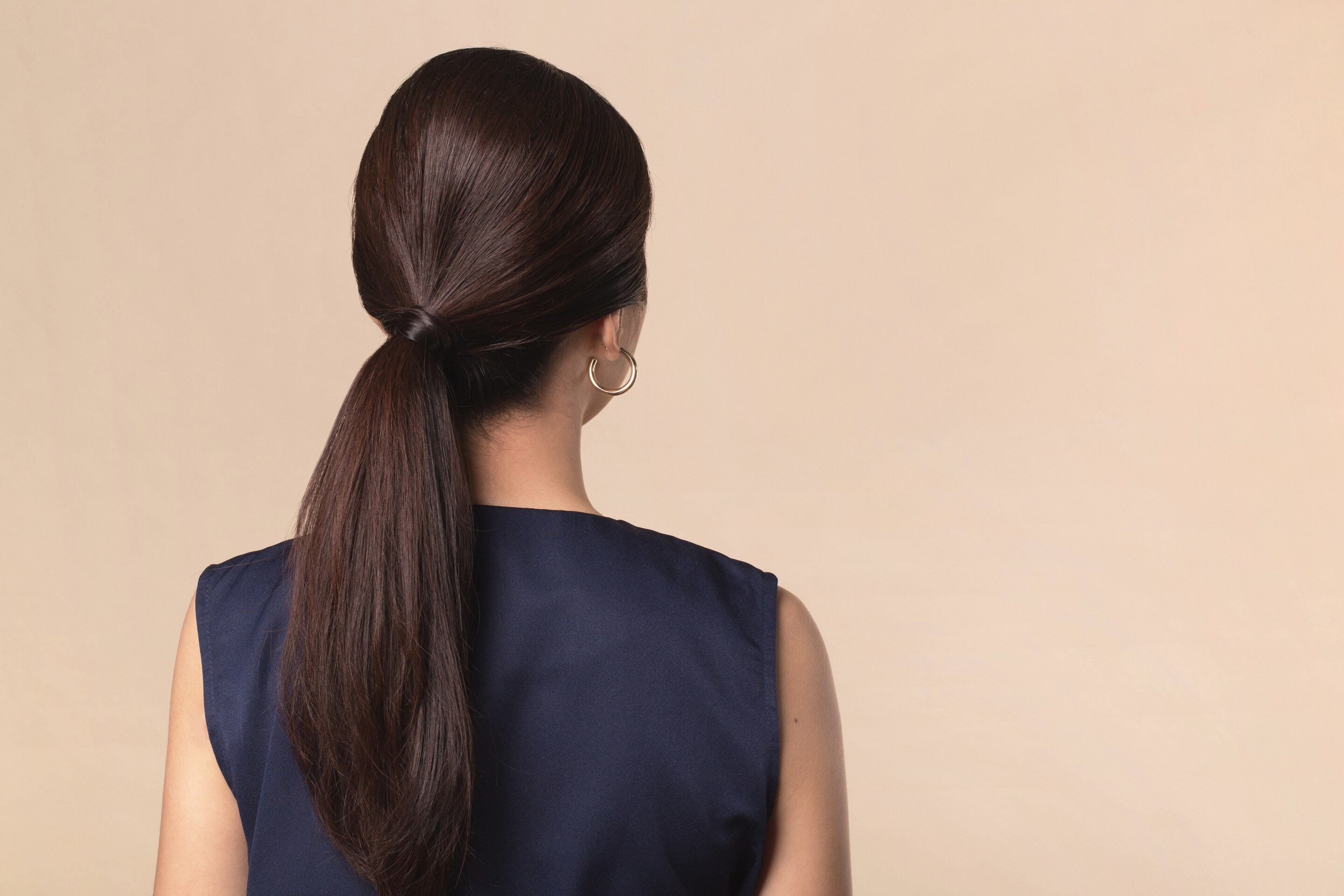 Gaya rambut vintage ponytail retro (Foto: Natasha Estelle)