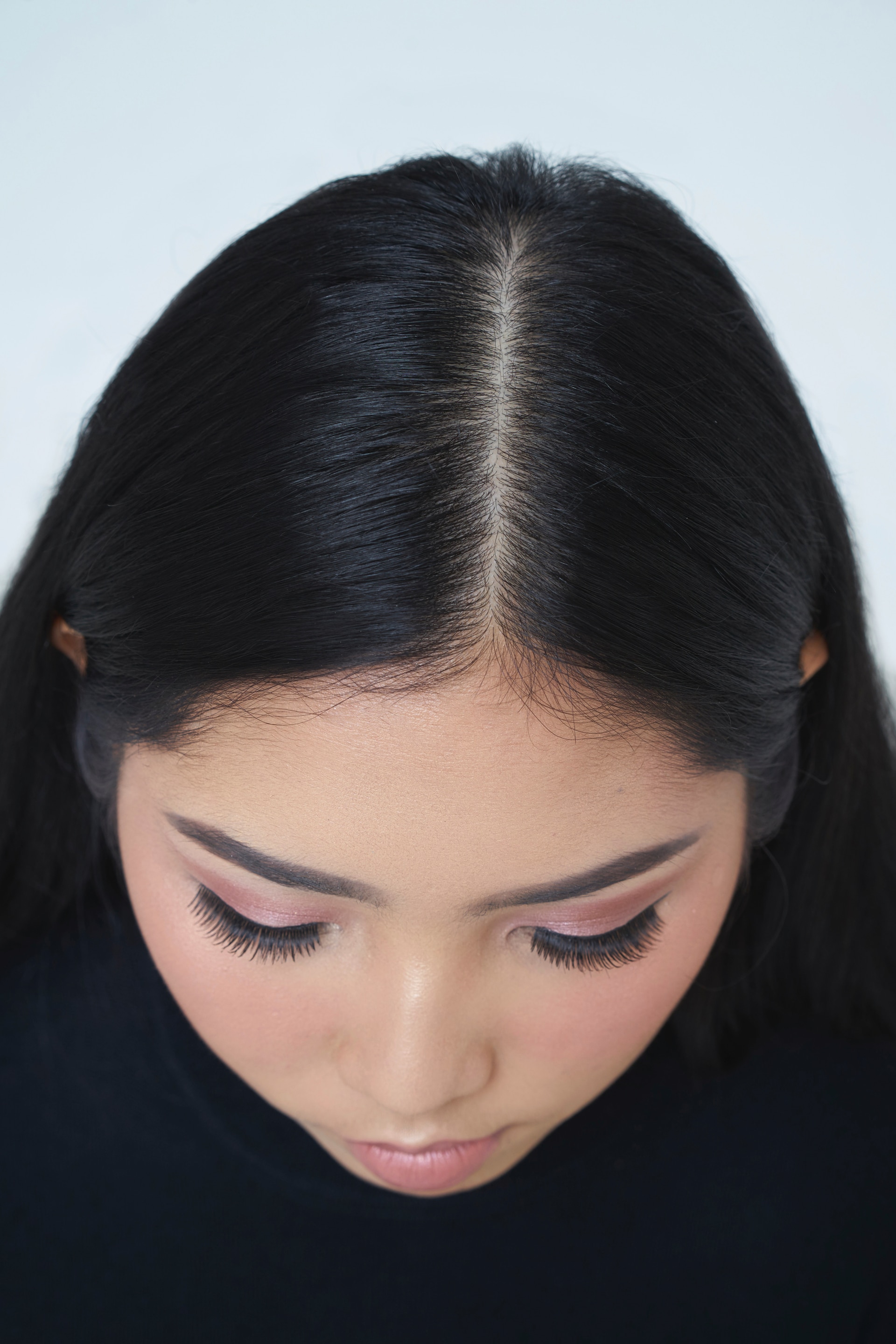 keramas-setiap-hari-membuat-rambut-berminyak-akar-berminyak