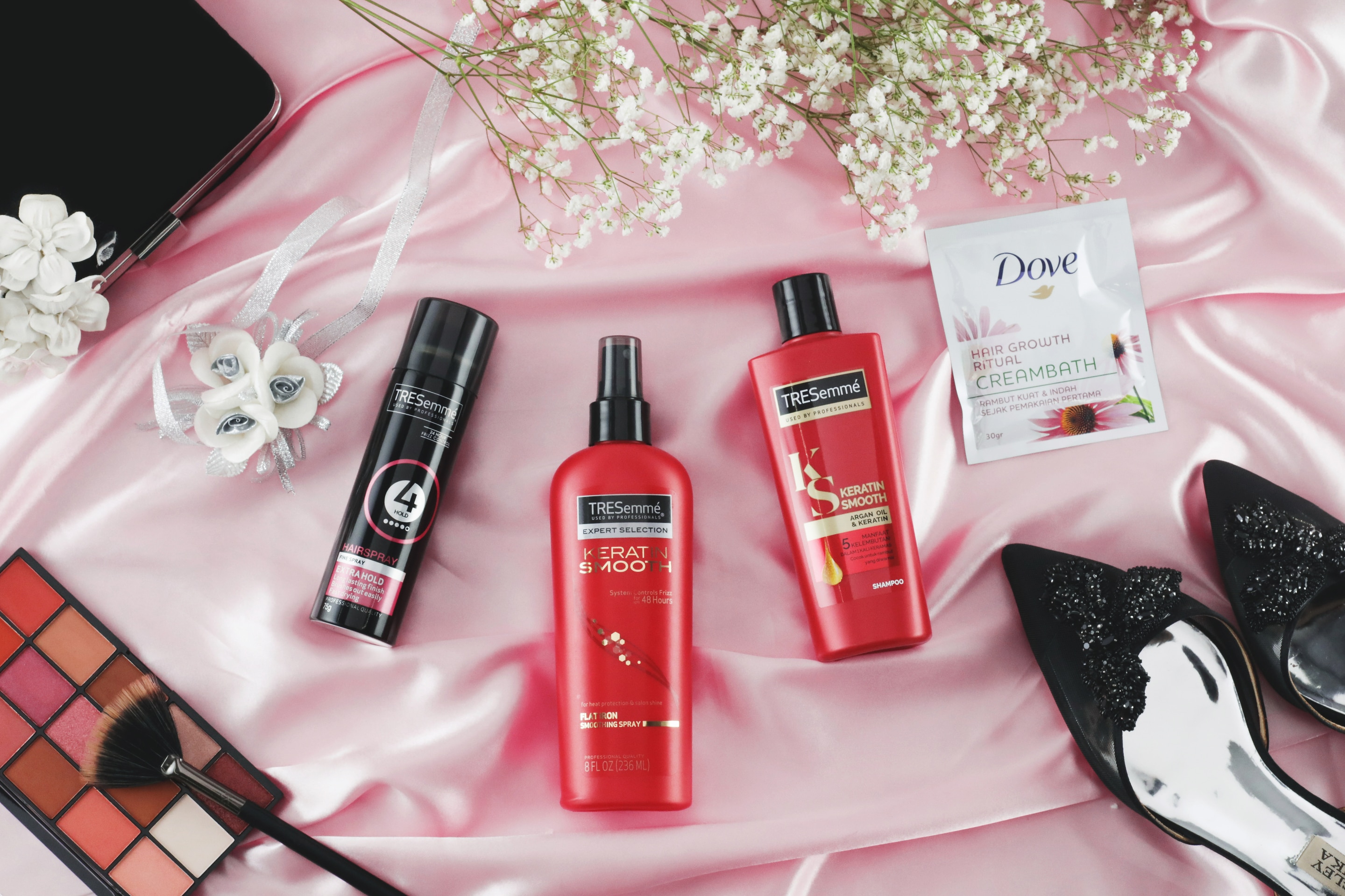 Produk penataan rambut hairstyling Tresemme untuk prom night