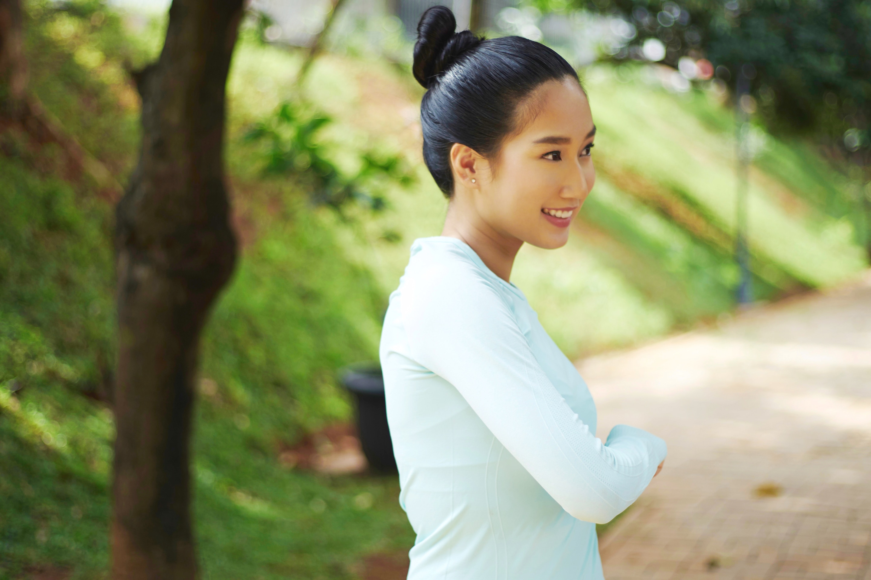 Tutorial Ballerina Bun, Gaya Rambut Chic untuk Berolahraga