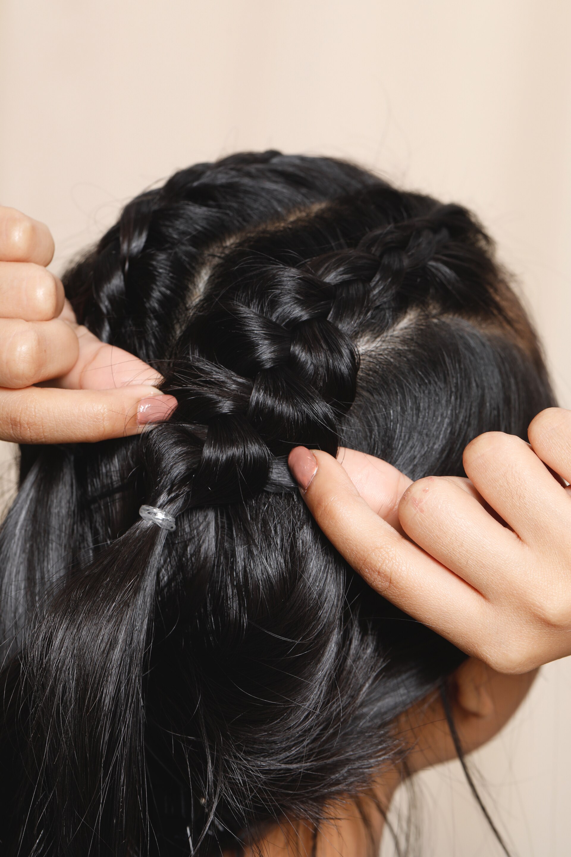 Double dutch braid untuk wajah bulat