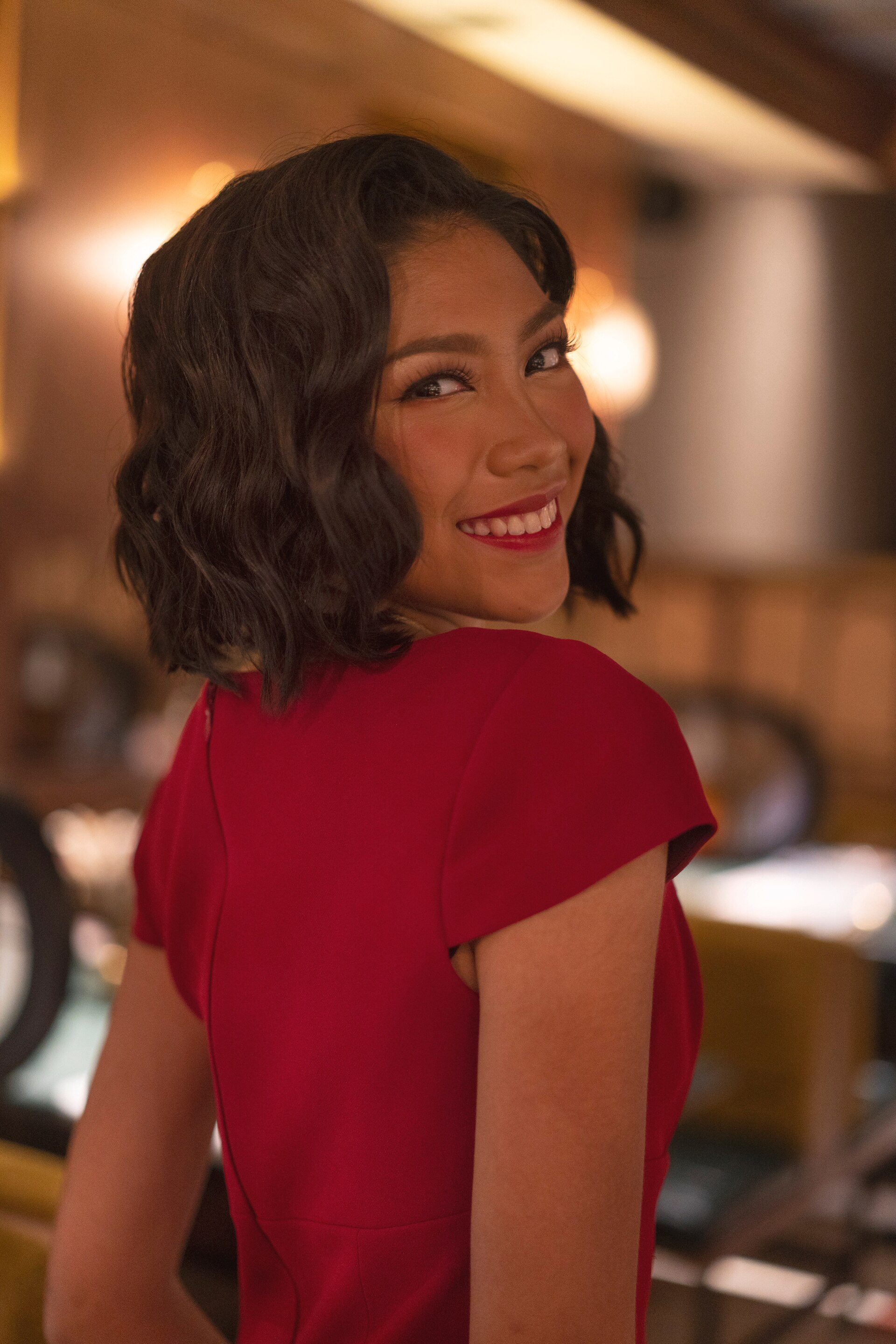 Punya rambut pendek yang serba tanggung? Coba gaya vintage ini. (Foto: Shutterstock)