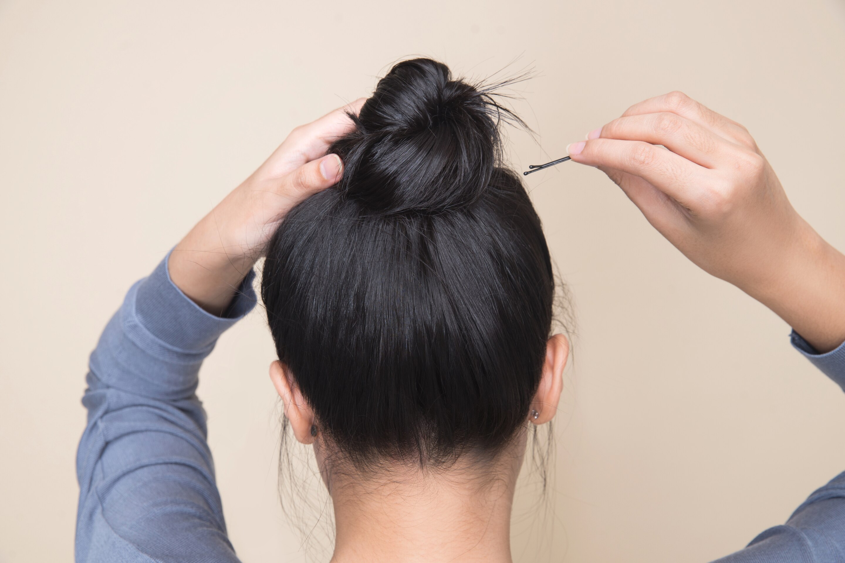Tutorial messy bun - cepol jepit.