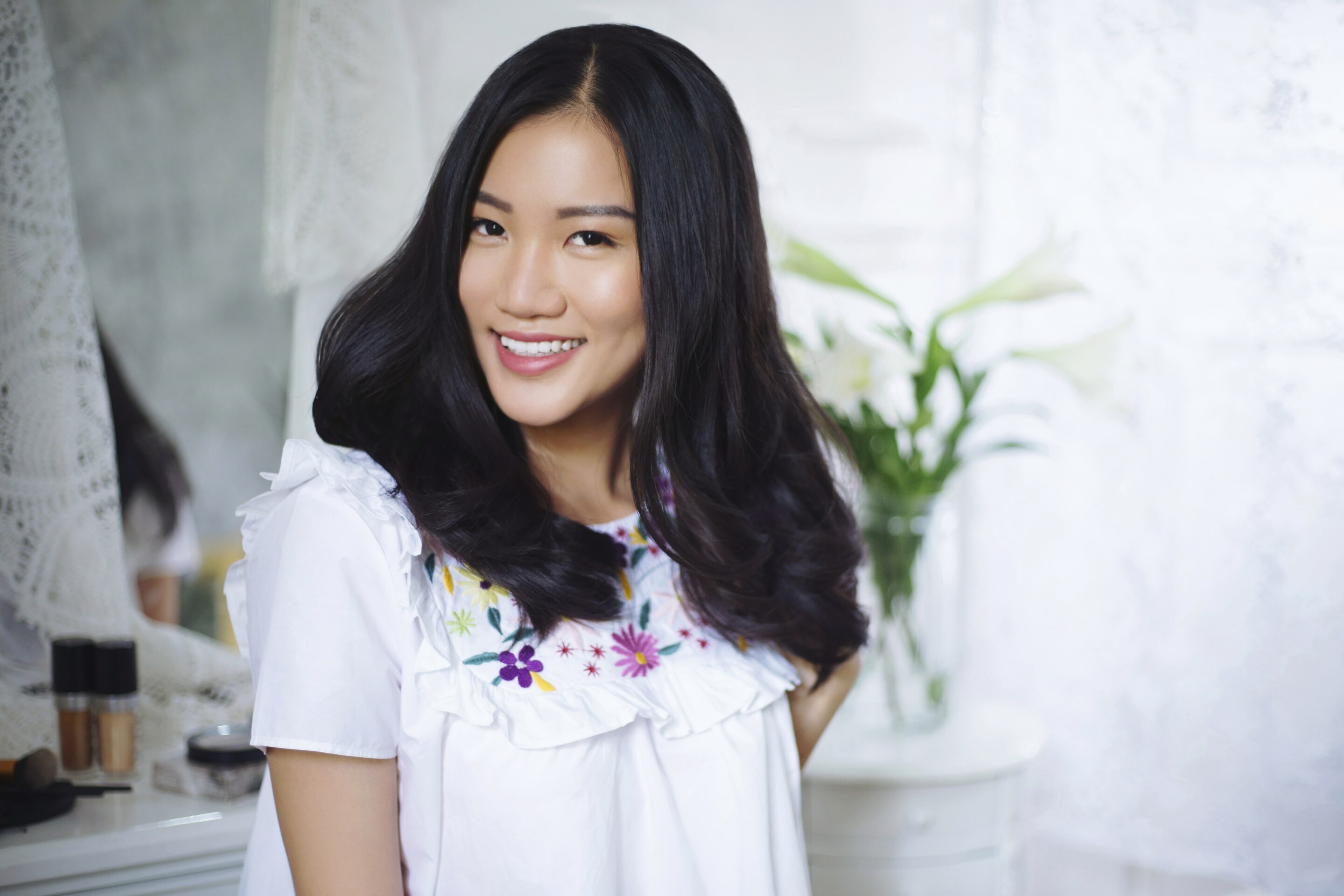 Teknik simpel untuk gaya rambut chic dan cocok untuk berbagai suasana.