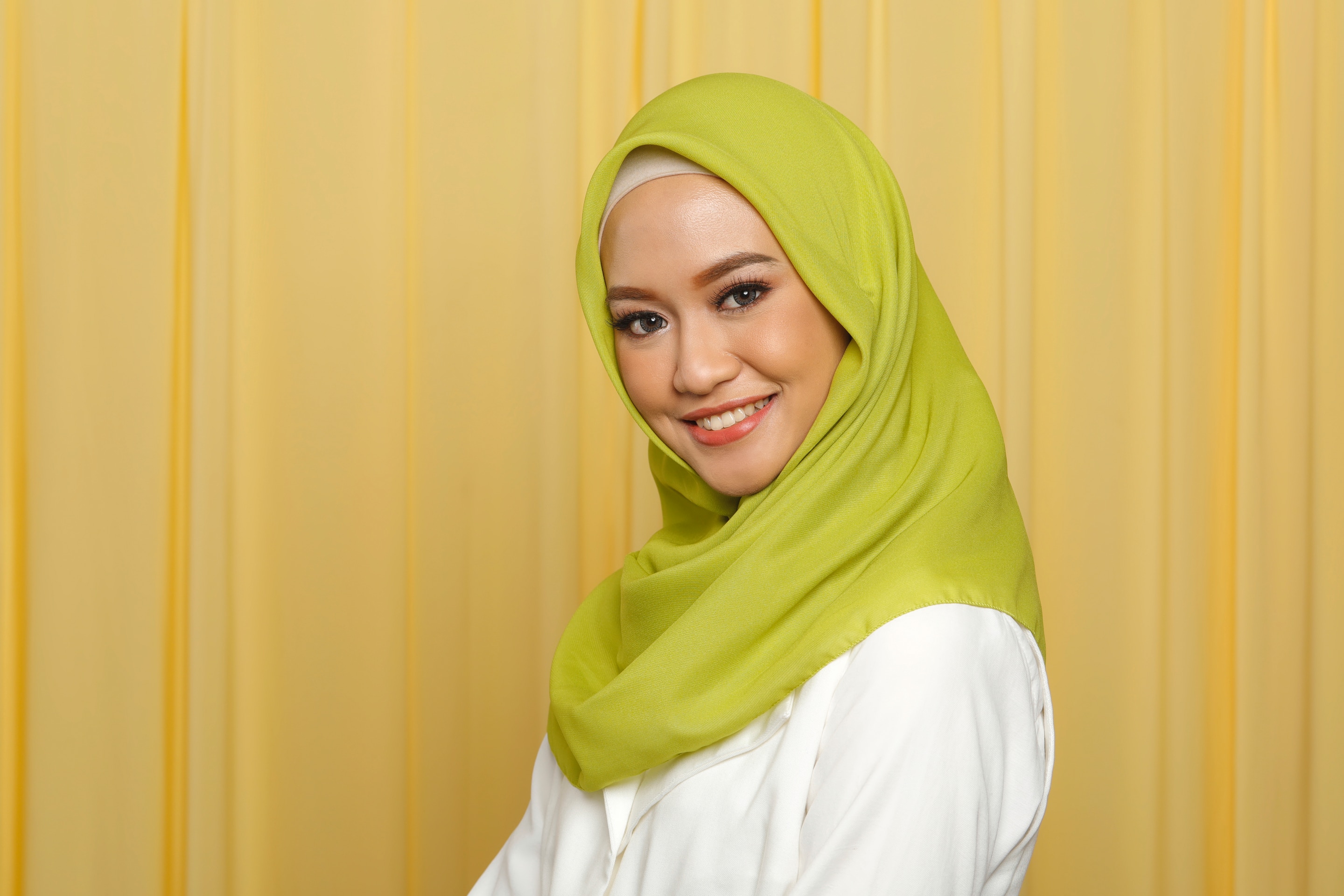 Tutorial Hijab Paris Simple, Satu Jilbab Untuk Dua Gaya Berbeda