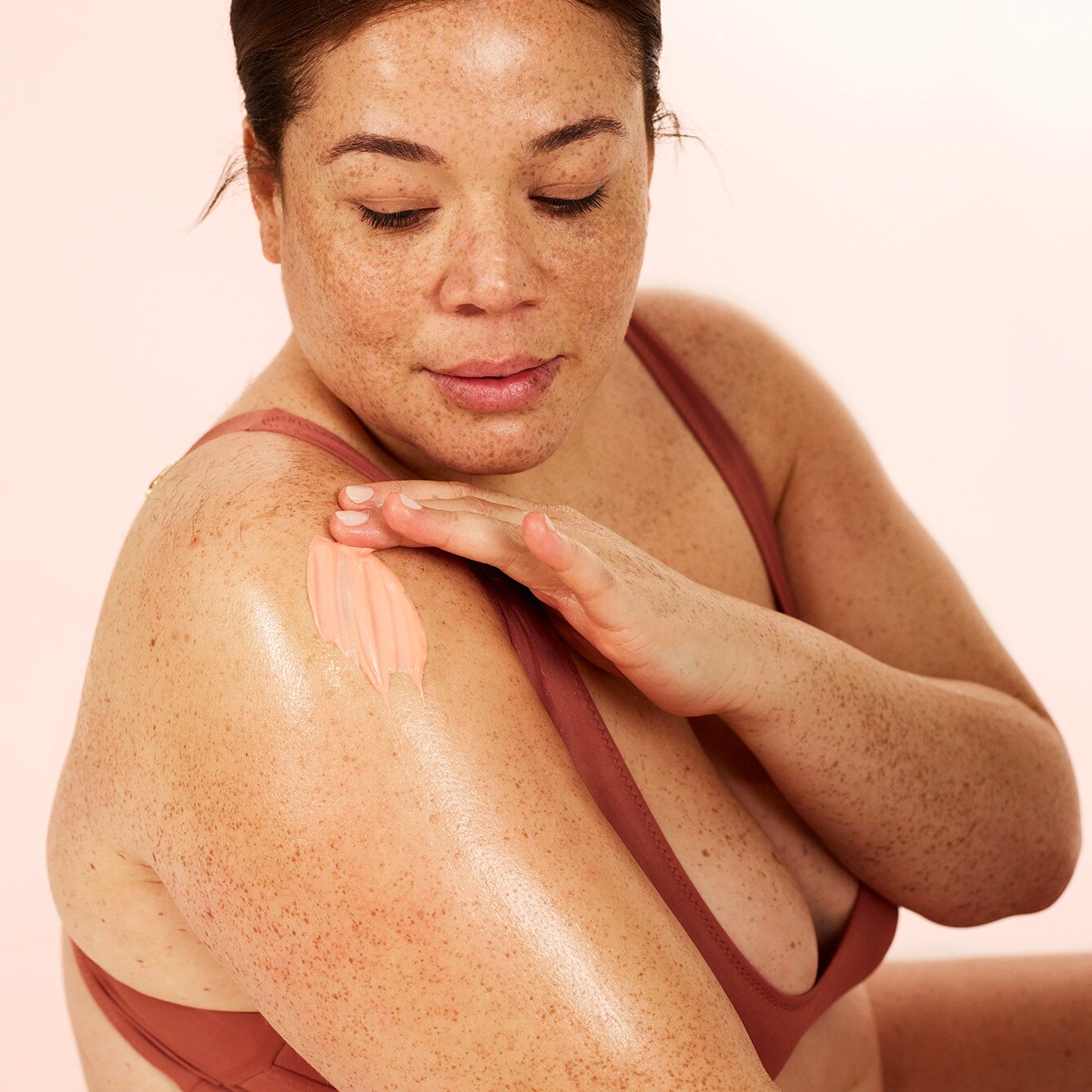 Dove How to glow your own way, every day