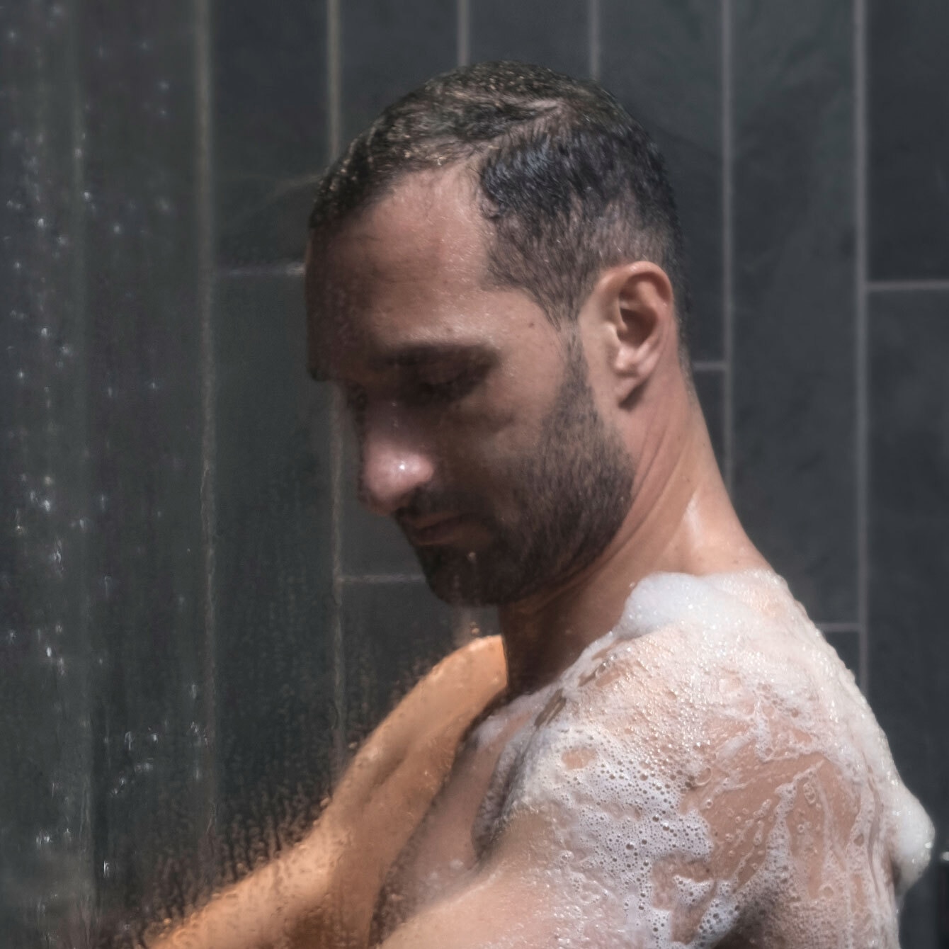 Dove Maxa din dusch med Duschcrème för män
