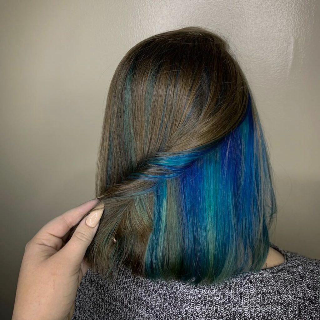 Rambut Ombre Warna Biru yang Hits di 2021