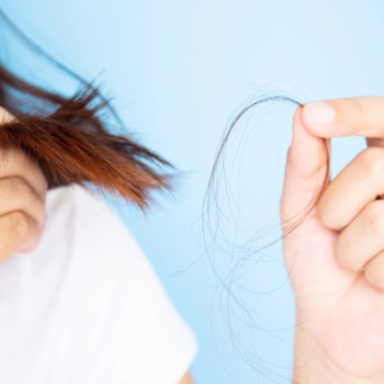 Penyebab Rambut Rontok Karena Salah Memilih Shampo