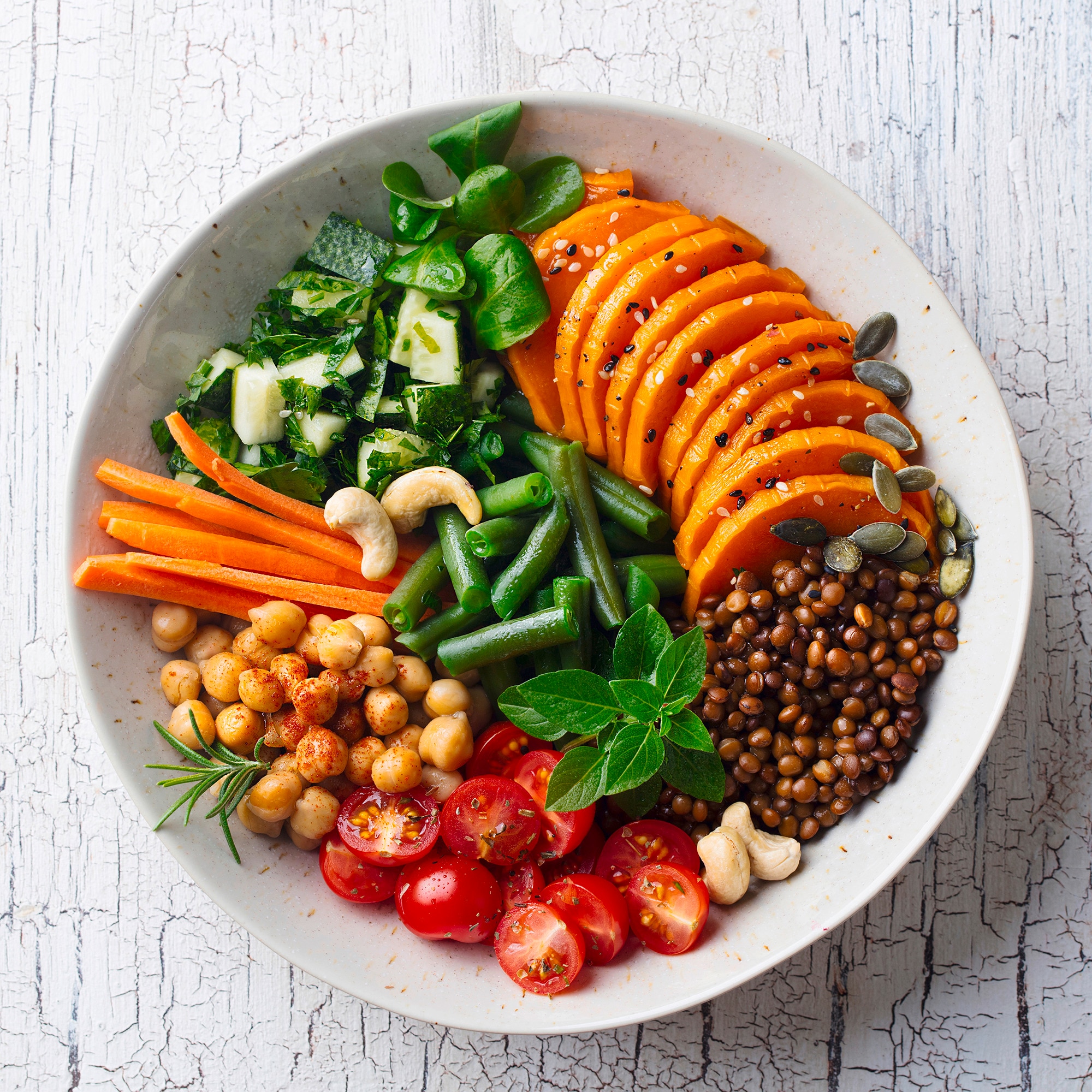 Future 50 Foods - Healthy vegetarian salad with lentil, chickpeas and carrots 