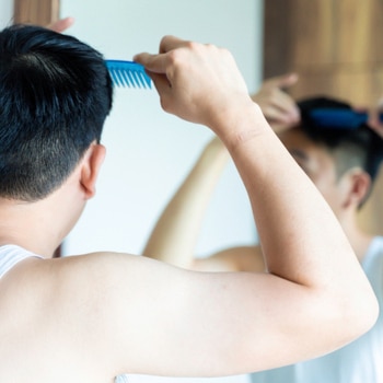 cara mengatasi dan shampo untuk kulit kepala kering Text