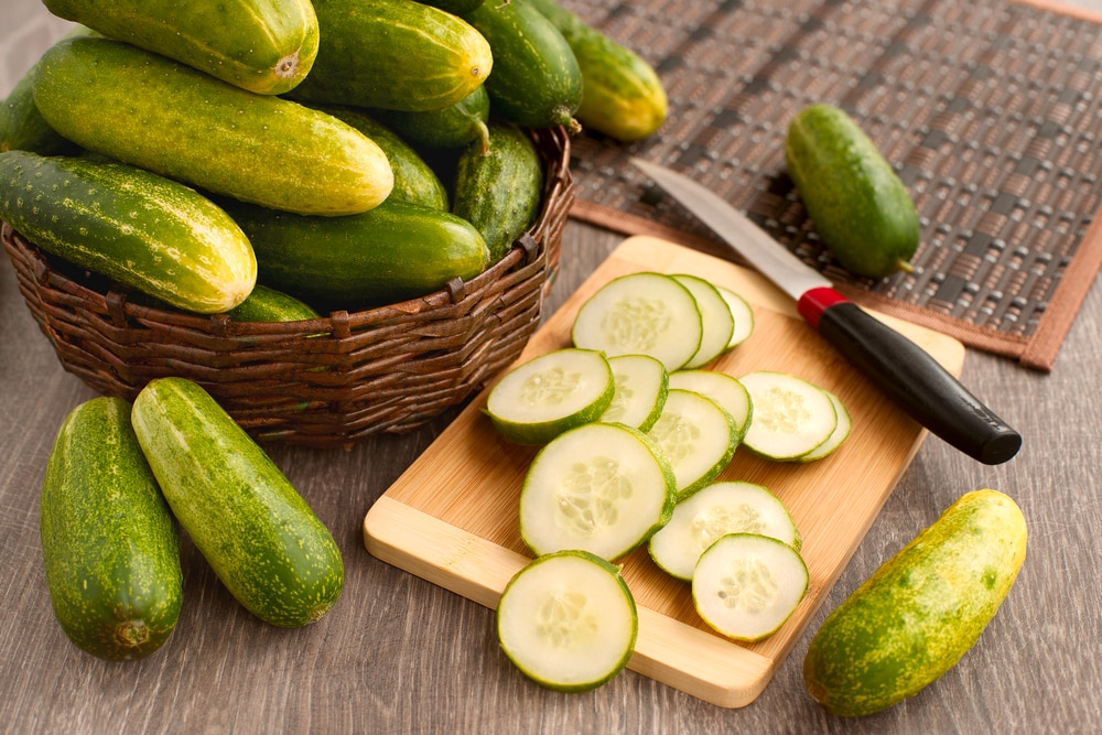 7 Buah yang Bisa Jaga Kesehatan Gigi dan Mulutmu | Closeup