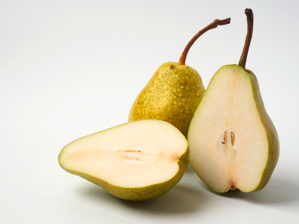 7 Buah yang Bisa Jaga Kesehatan Gigi dan Mulutmu | Closeup