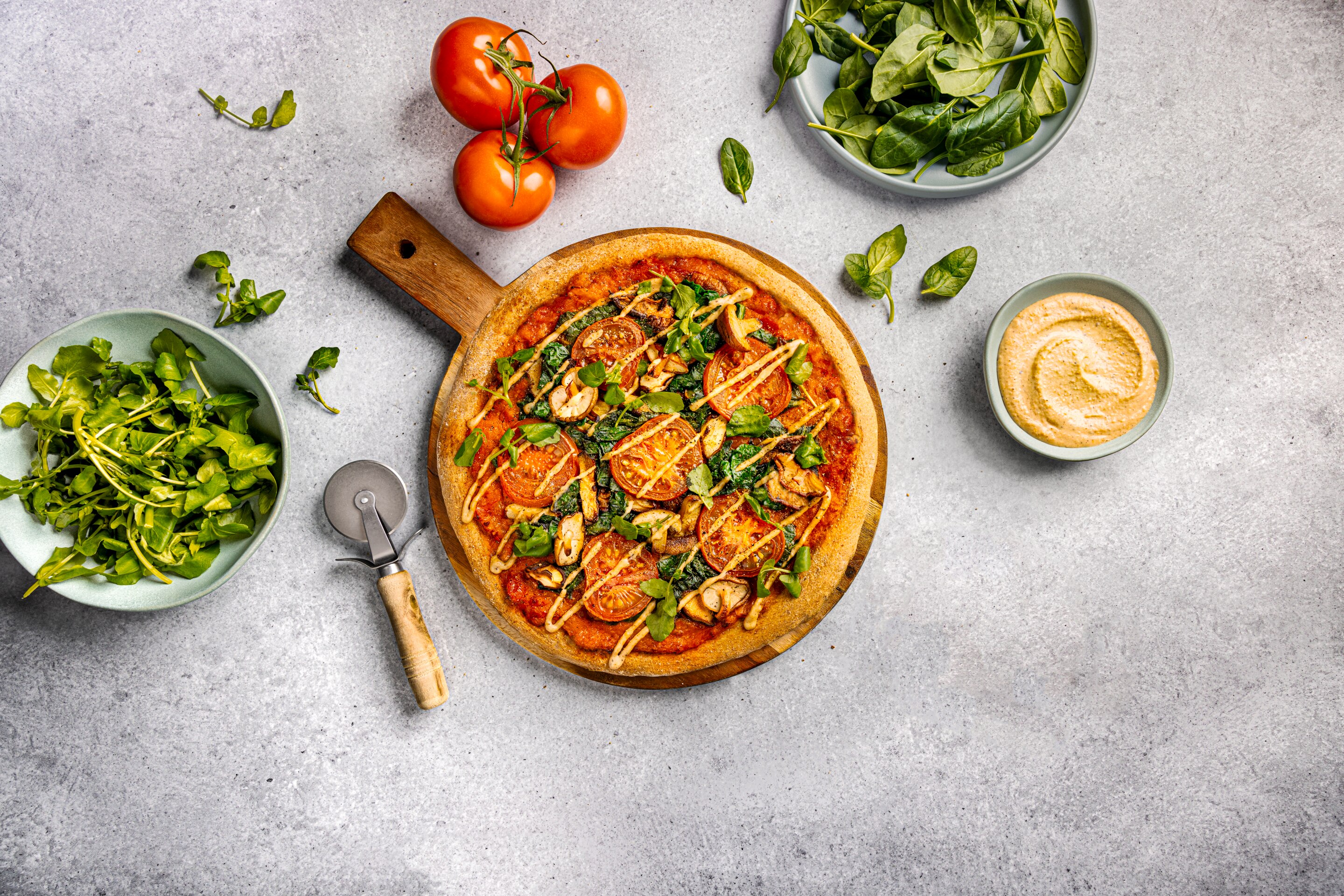 MAKE YOUR OWN PLIZZA