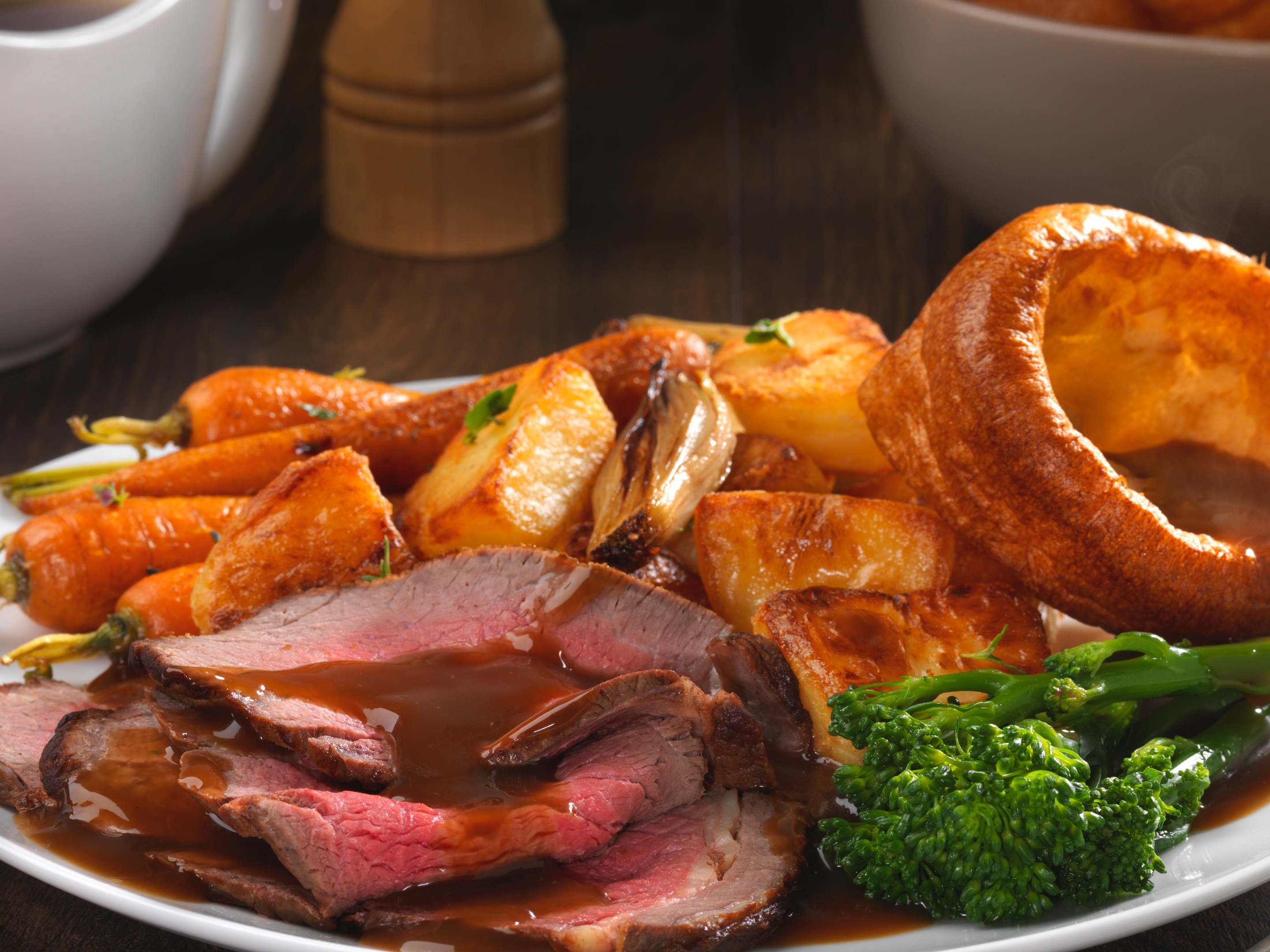 Roast beef dinner with knorr rich beef gravy