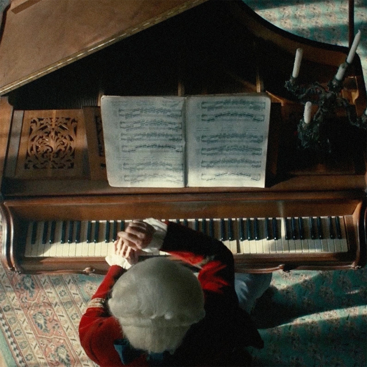 Mozarts first music video, Mozart at the piano, Mozart by Magnum