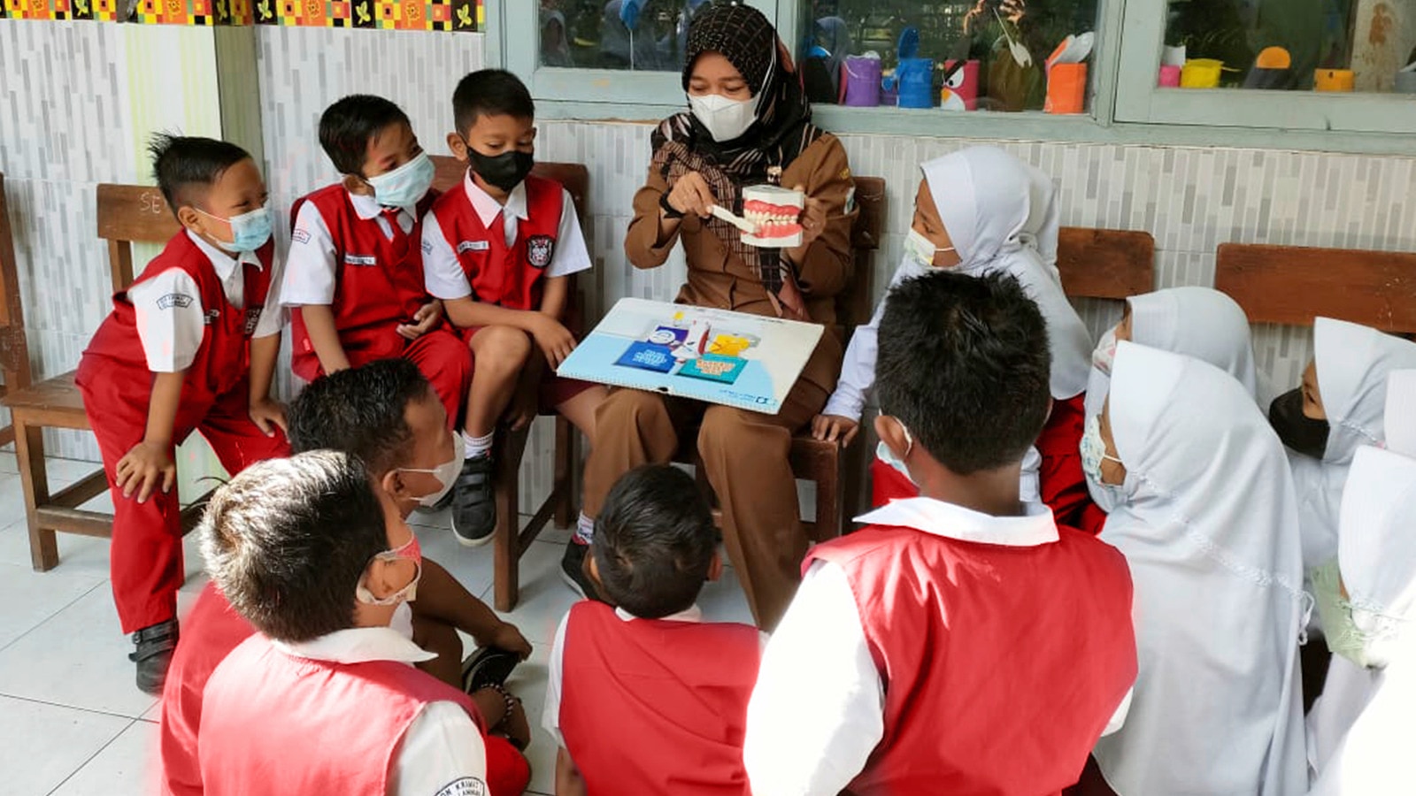 83139050 - Baik untuk Masyarakat