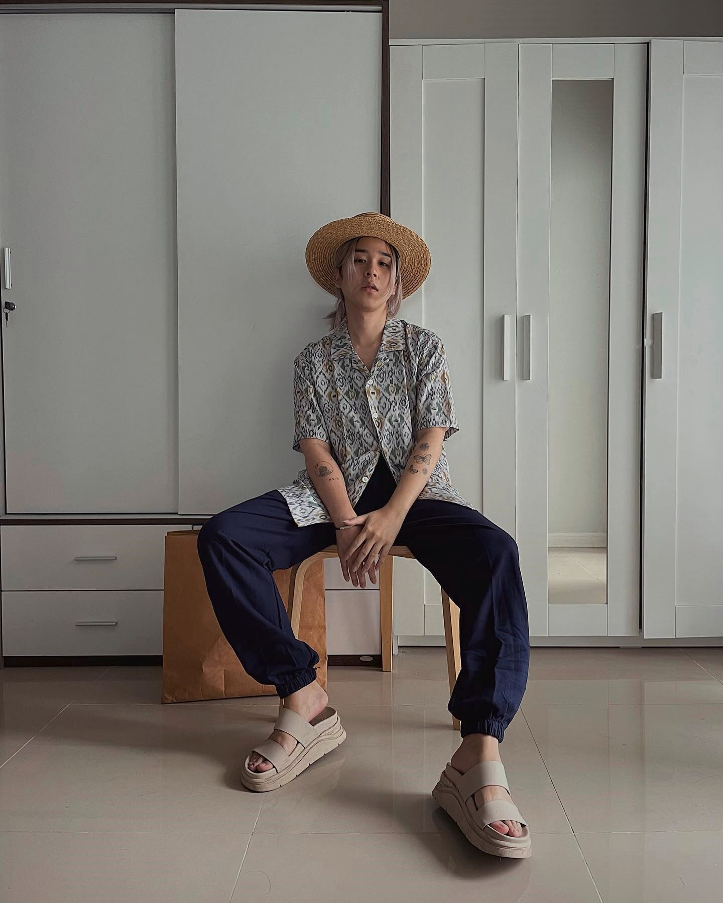 plainkite dengan ootd ke pantai