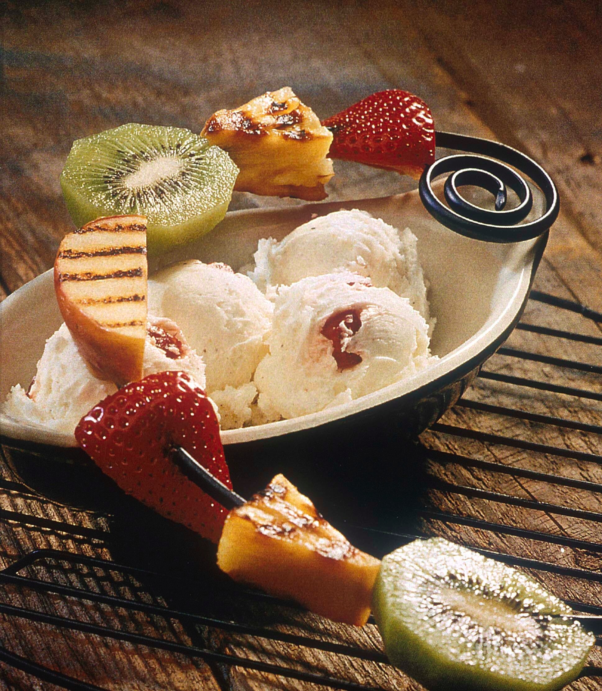 Sundaes de Frutas a La Parrilla