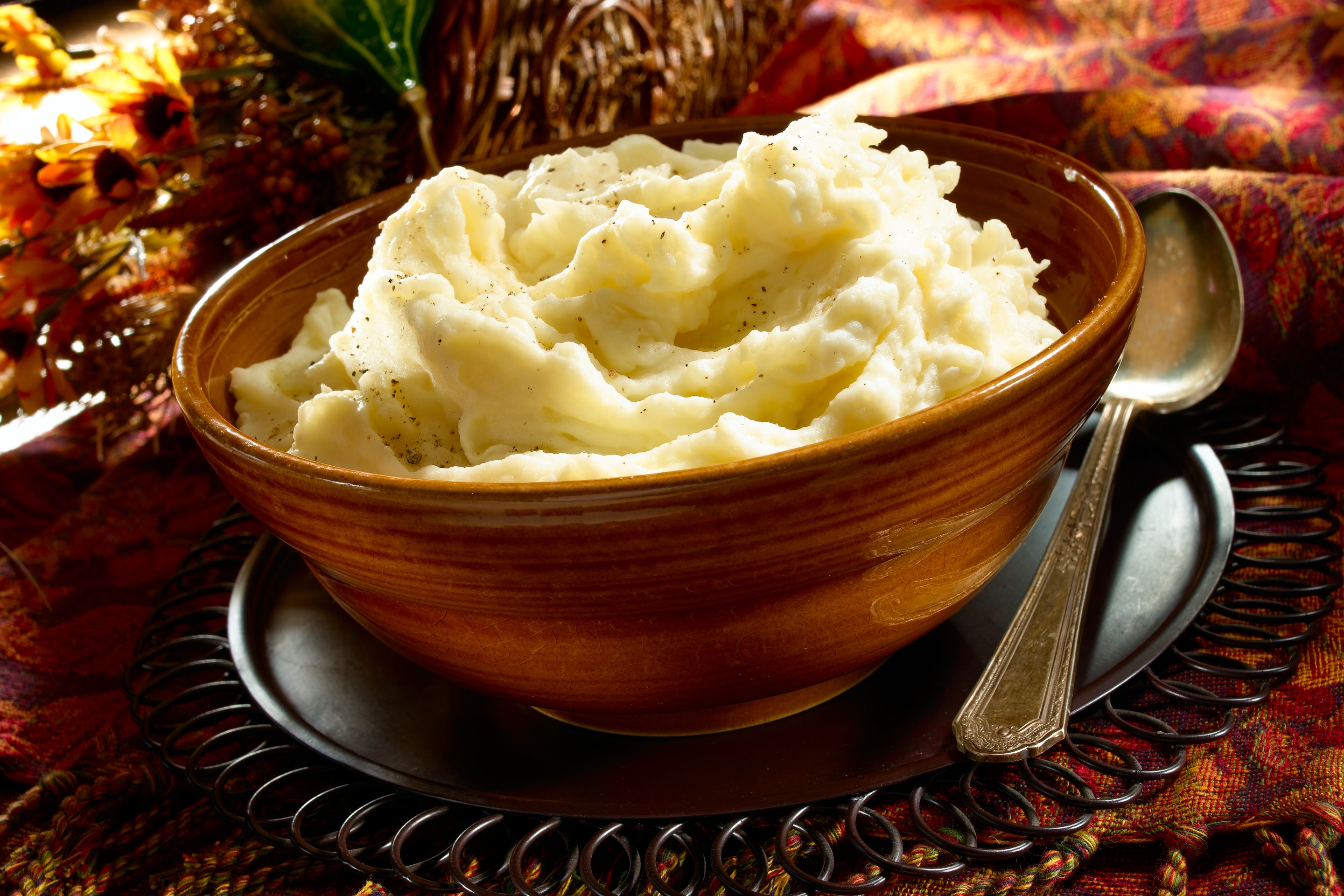 mashed potatoes in a wooden bowl